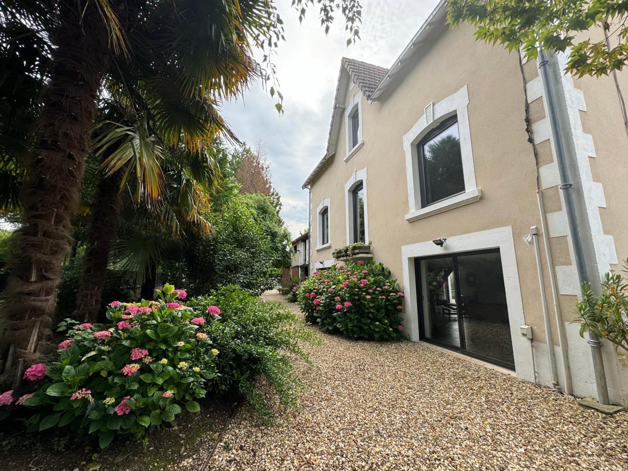 Bed and Breakfast Demeure De Charme Vue Riviere Perigueux Piscine Parking Exterior foto